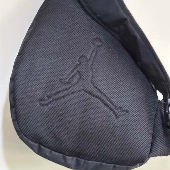 Nike Sling Bag Crossbody - Picture 5 of 5